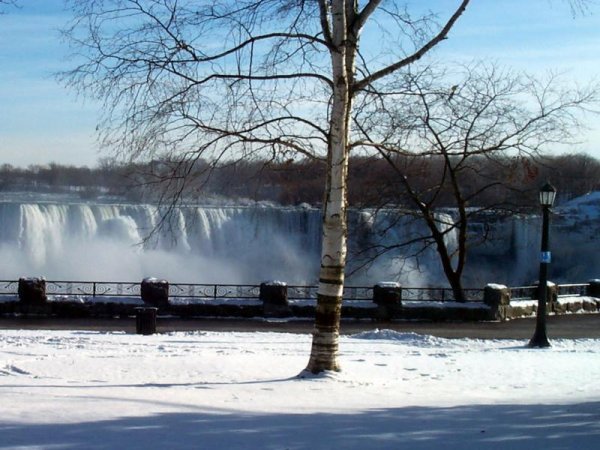 Niagara Falls in Winter 2000 - 19