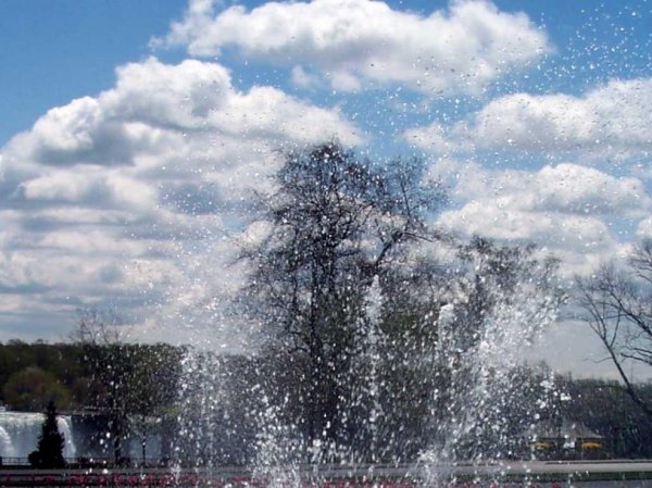 Niagara Falls in Spring 2003 - 14