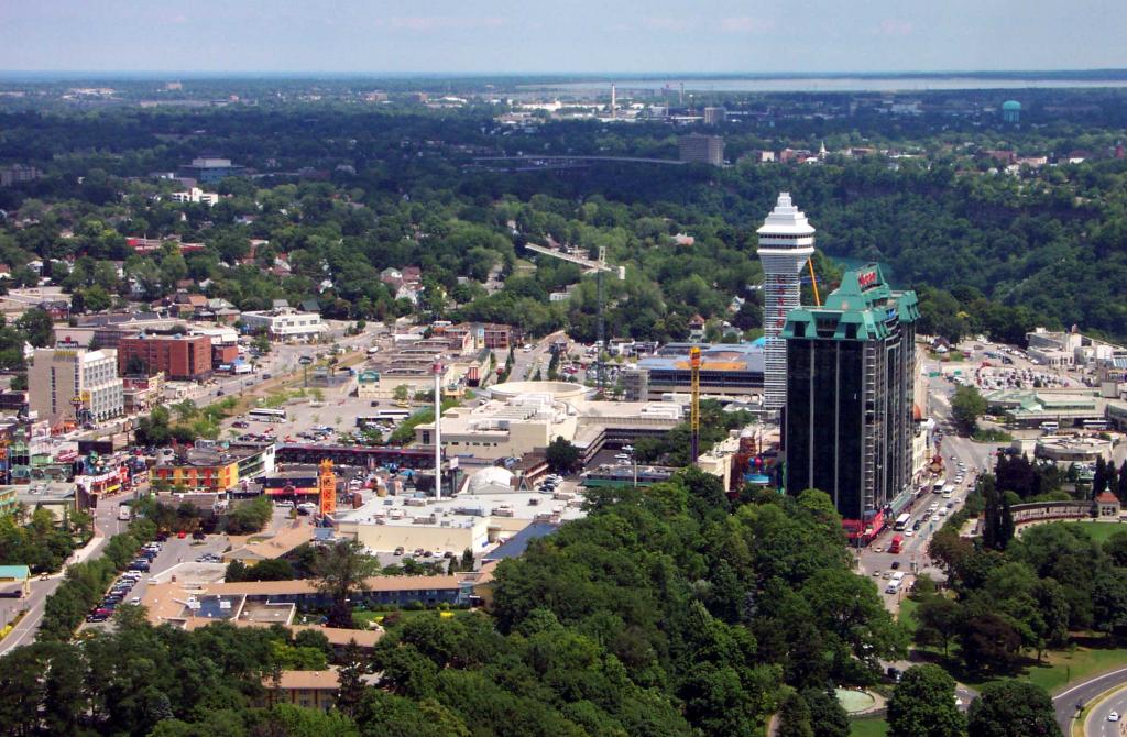 Skylon Tower Summer 2005 37