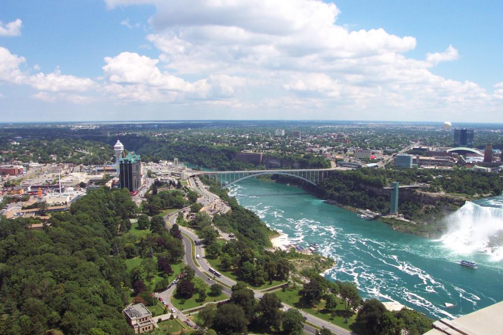 Skylon Tower Summer 2005 38