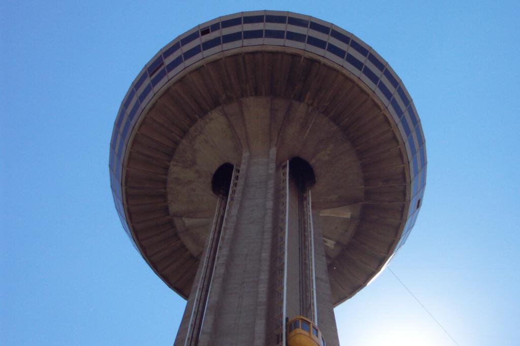 Skylon Tower Summer 2005 58