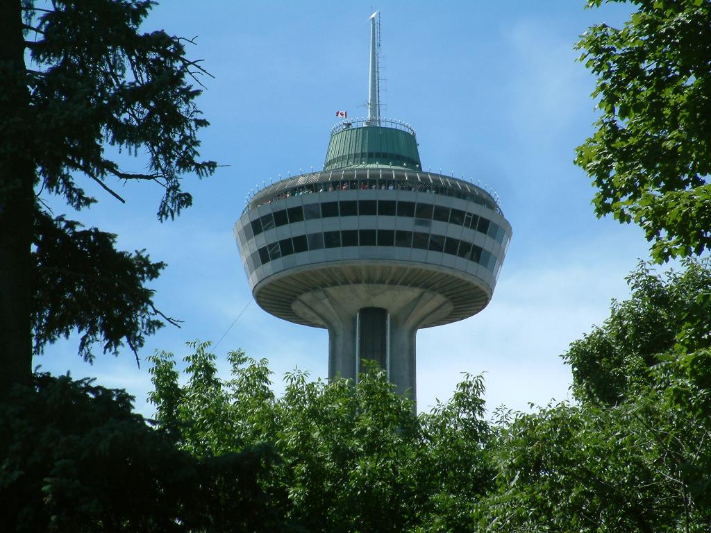 Skylon Tower Summer 2005 61