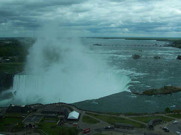 Konica Minolta Tower Spring 2006 12