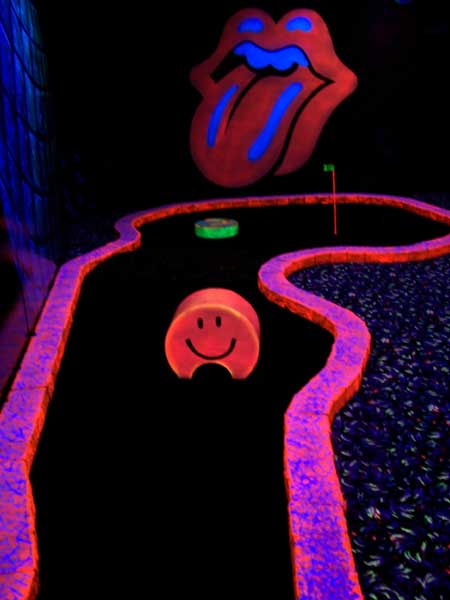 Galaxy Golf hole 11