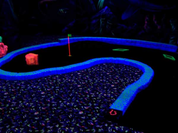 Galaxy Golf hole 13