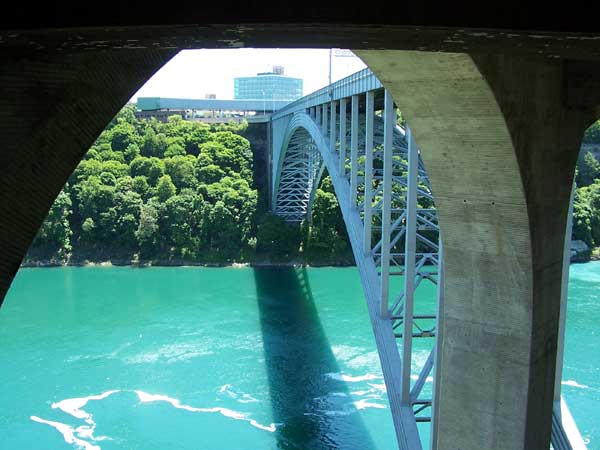 Rainbow Bridge in Spring 2006 05