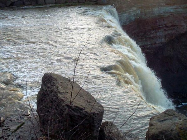 Lower Ball's Falls Spring 2003 - 09