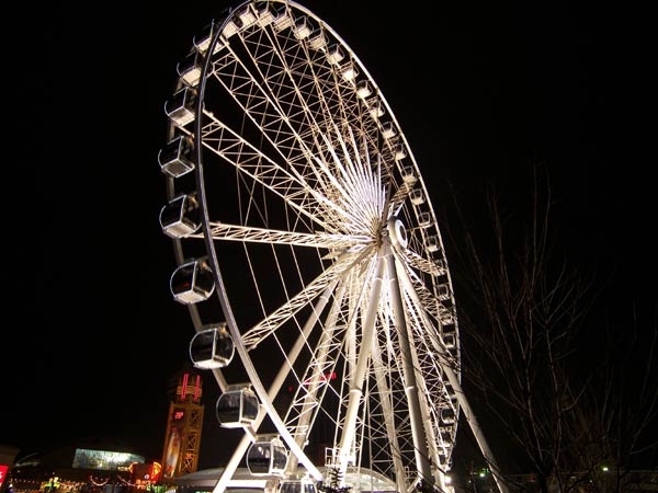 20071209 Niagara Falls Winter Festival of Lights 03