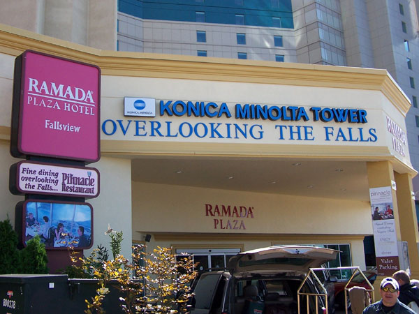 Ramada Plaza Hotel Fallsview at the Konica Minolta Tower base