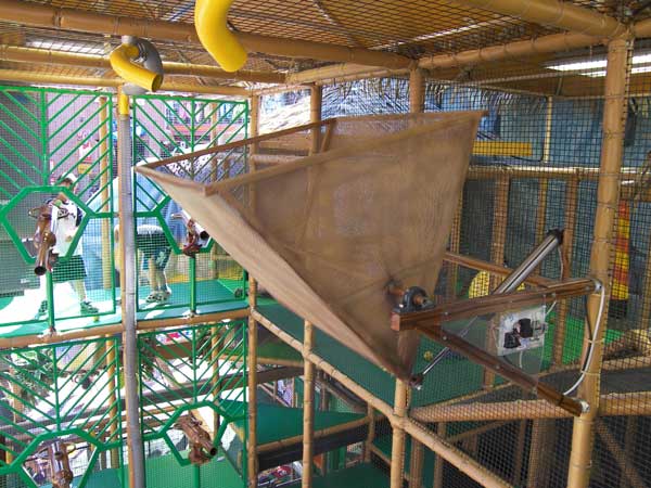 Bronto's Adventure Playland in Summer 2008 01