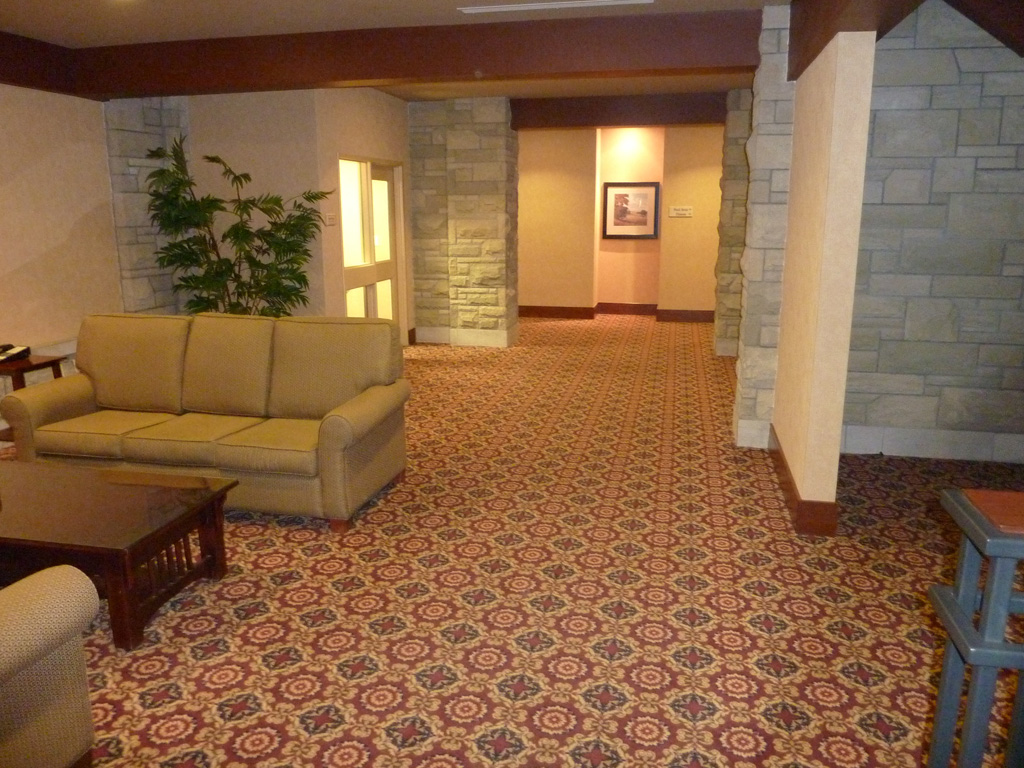 20100415 Doubletree Fallsview Resort & Spa by Hilton - Lower Lobby 01