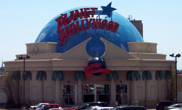 back of Planet Hollywood Niagara Falls