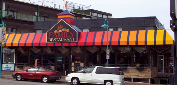 Clifton Hill Family Restaurant street front